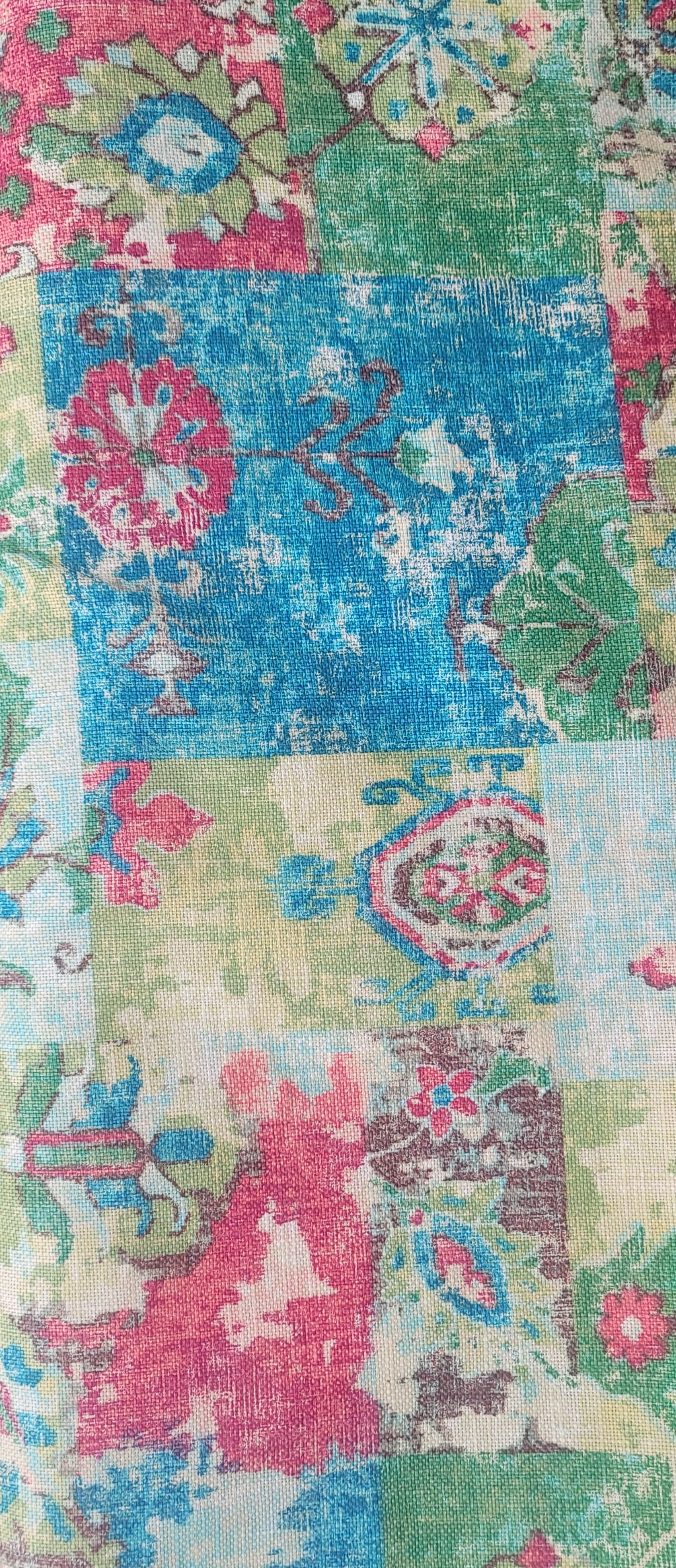 Patchwork Print Fabric – Multicolor Floral Design