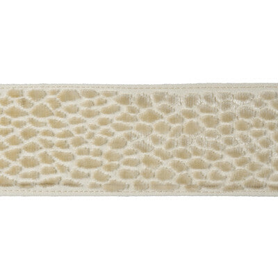 VELVET PEBBLE