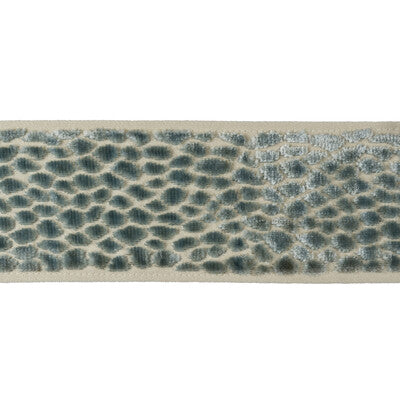 VELVET PEBBLE